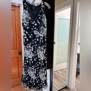 Banana republic dress size 4 long dress